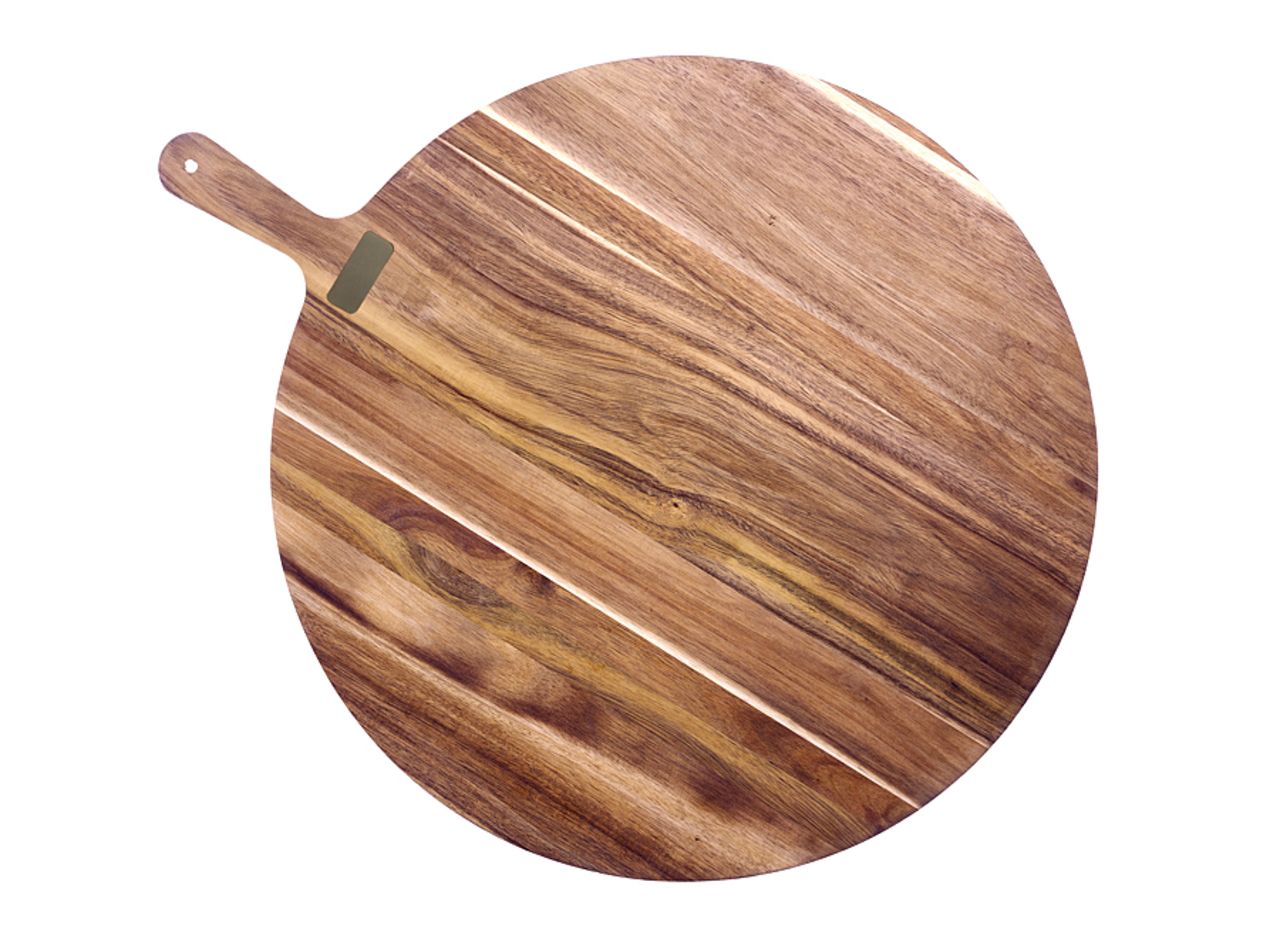 Round wooden shop chopping board
