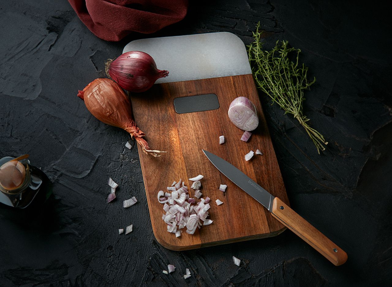 Cutting board in acacia wood and white marble 'Stavanger' (S) - Planches à  découper 